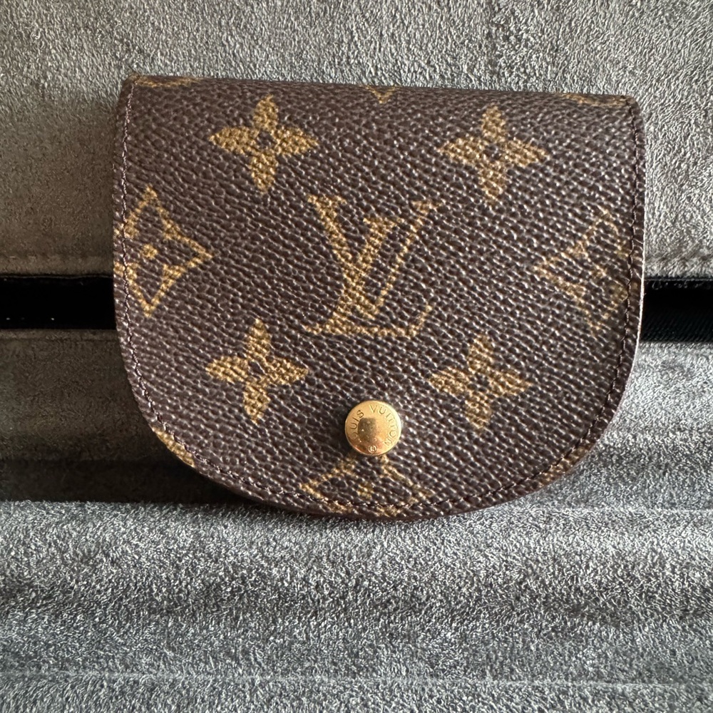 Louis Vuitton Porte Minnie Gousset coin case
